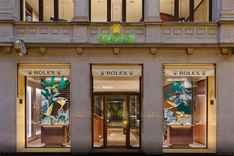 ‭Pisa 1940 BOUTIQUE ROLEX‬, Via Montenapoleone 24 20121 